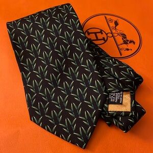 Yves Saint Laurent bamboo leaf print silk tie